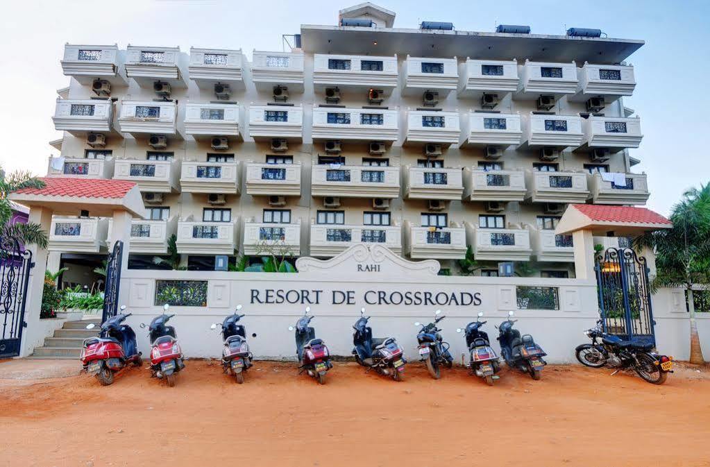 Resort De Crossroads Calangute Bagian luar foto